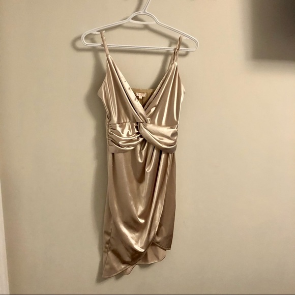 Gold Dress from M Boutique - Picture 2 of 3